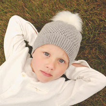 Load image into Gallery viewer, Silja með myndböndum